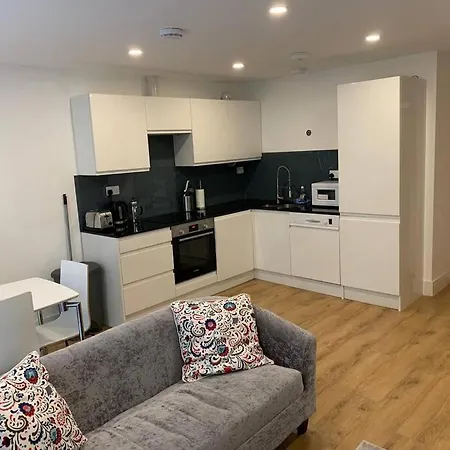 Apartment S-W-4 London